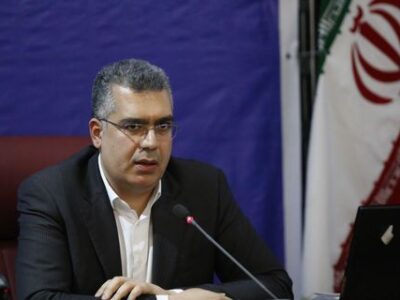 از ادبیات سیاسی دوری کنیم و به شکل علمی با بازارسرمایه همراه شویم