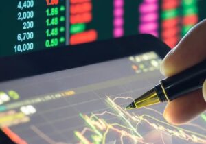 این ماه تکلیف بورس روشن می شود؟