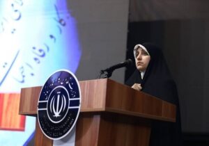 بهروز آذر: شنیدن شفاف مطالبات زنان، شرط تصمیمسازی علمی است