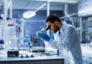 تقدیر از ۷۷ پژوهشگر و فناور در جشنواره هفته پژوهش دانشگاه تهران