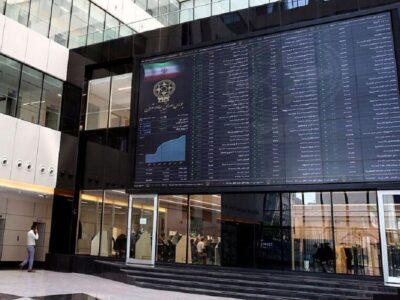 شاخص کل فروردین را با سبزپوشی به پایان برد