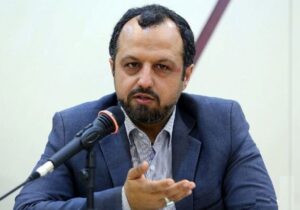 شتاب و سیاسی کاری دولت در سهام عدالت