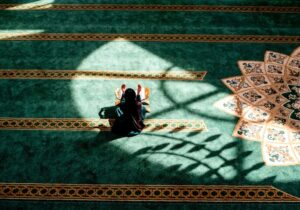 آینه توحید؛پیوند حیرتانگیز میان «رجا» و «خوف» در مناجات شعبانیه