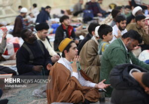 برکت معنوی اعتکاف به واسطه اقتصاد خودکفای معتکفین؛ کنش جمعی خودگردان