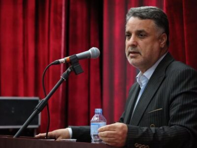 تنها یک دانشجوی علوم پزشکی در اعتراضات خارج از دانشگاه بازداشت شده است