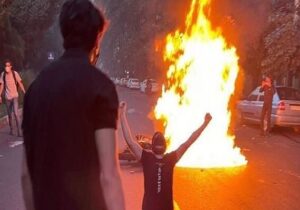 لیدر اغتشاشات کوار یک قاتل فراری در خارج از کشور است