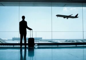 چطور آفرهای ویژه بلیط هواپیما آبادان کیش را از دست ندهیم؟