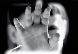 کشف محتوای کودک آزاری در داده های آموزش هوش مصنوعی آمازون 