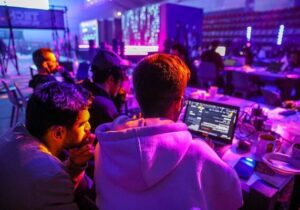 آغاز فراخوان مستمر پذیرش دانشجوی فناور در دانشگاه آزاد اسلامی