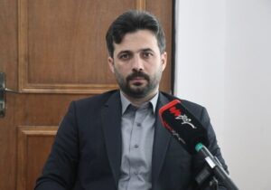 اولویت دولت باید مشکلات معیشتی باشد نه موتورسواری بانوان