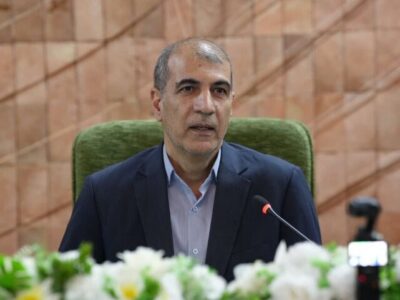 بالایی: هنر باید مفاهیم انقلاب را ماندگار کند