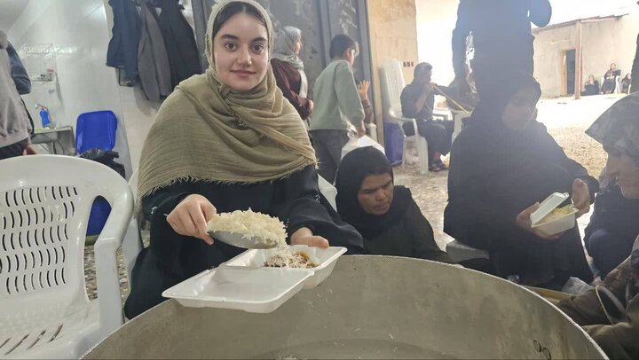 بزرگترین پخت غذای نذری بوشهر در دوراهک؛آیینی ریشهدار در مسیر انتظار بزرگترین پخت غذای نذری بوشهر در دوراهک؛آیینی ریشهدار در مسیر انتظار