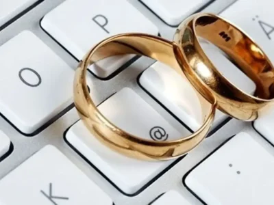 تبلیغ علنی سایت همسریابی در خیابانهای مشهد+ عکس