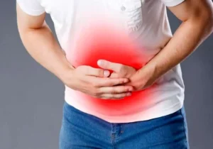 دارو‌ها و رژیم غذایی مناسب برای کنترل رفلاکس معده در ماه رمضان چیست؟