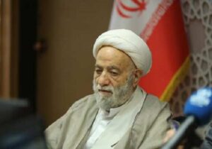 قرائتی: نماز باید با گفتوگو و ارتباط قلبی به دانشآموزان معرفی شود
