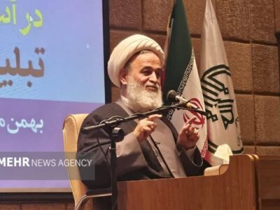 پناهیان: تبلیغ توصیفی باید جایگزین تبلیغ استدلالی شود