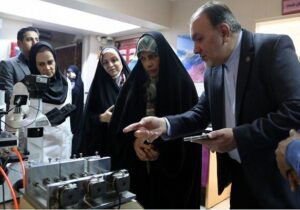 پژوهشگاه ملی سرطان با مراکز معتبر جهانی رقابت دارد