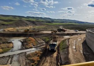 آزادراه چالوس – رامسر در حال اجرا است