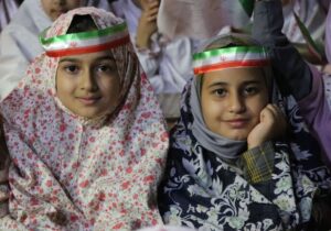 اجتماع دختران کشوردوست به یاد شهدای دختر جنگ