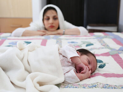 افسردگی پس از زایمان؛ بیماری قابل درمان یا تهدیدی برای مادر و نوزاد؟