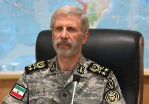 امیر حاتمی: وحدت ارتش و سپاه، سرمایه‌ای مهم برای تثبیت امنیت ملی است