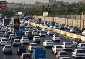ترافیک سنگین در جاده چالوس/ مه‌گرفتگی و انسداد چند محور اصلی