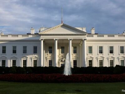 تلاش برای ورود به کاخ سفید ناکام ماند/یک نفر بازداشت شد