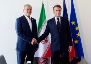پزشکیان در گفتوگو با مکرون: زیادهخواهی آمریکا مانع حصول توافق در پاکستان شد