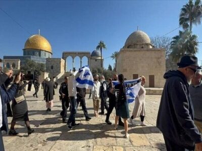 یورش صهیونیستها به مسجدالاقصی و انجام مراسم تلمودی