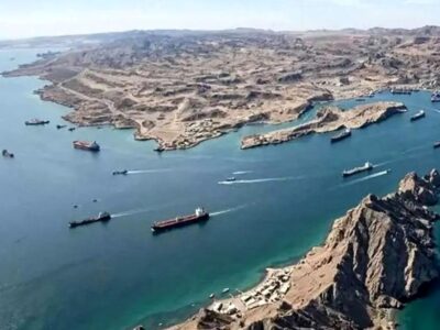 آخرین وضعیت محاصره دریایی و کشتیرانی در تنگه هرمز/ بلومبرگ گزارش کرد