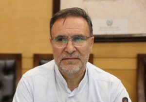 آریایینژاد: نظارتهای دارویی نیازمند اصلاح و بازنگری است