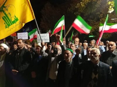 آوج در شب هشتادوهشتم؛ تداوم حضور مردمی در حمایت از ایران