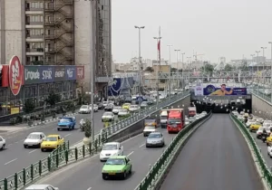 اشتباه عجیب روی بیلبورد نصب شده در خیابانهای تهران خبرساز شد+ عکس