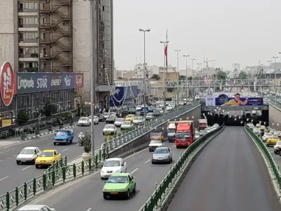 اشتباه عجیب روی بیلبورد نصب شده در خیابانهای تهران خبرساز شد+ عکس