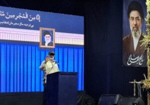 اقتدار ملی و وحدت زیر پرچم عامل شکست توطئه‌ها است