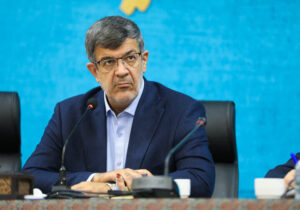 بابایی: برنامههای توسعهای و بیمهای واحدهای صنعتی یزد حمایت میشوند
