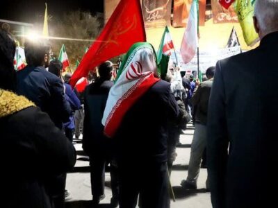 برگزاری آیین نمادین ازدواج جوانان اراکی در اجتماع شبانه حسینیه شهدا