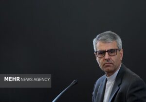 بقایی: آمریکایی‌ها حق صحبت به زبان «باید» با ایران را ندارند