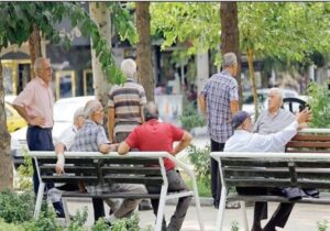 تهران در آستانه سالمندی؛ فرزندآوری را به تأخیر نیندازید