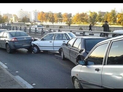 حادثه رانندگی در ساوه هفت مصدوم بر جای گذاشت؛ واژگونی آمبولانس اورژانس