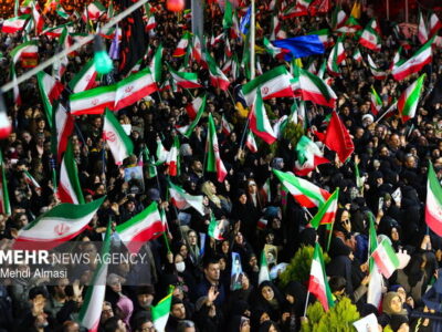 حماسه باشکوه و عزتمندانه زنجانی‌ها در نودمین شب از شب‌های دفاع از وطن