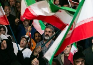 شریف‌آباد همچنان بیدار؛ تداوم حضور مردمی در نودمین شب