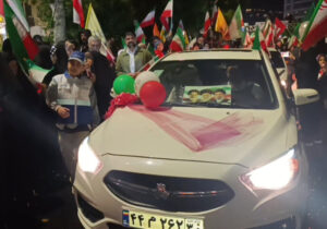 عروسیشان را با شور انقلاب گره زدند