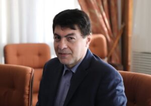 فرزندآوری استمرار جریان نخبگی است