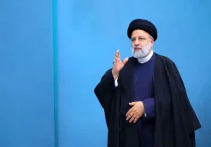 همزمان با سالروز شهادت ابراهیم رئیسی؛ دیوارنگاره میدان انقلاب رونمایی شد