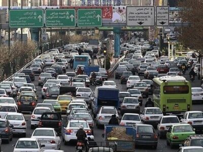 وضعیت ترافیک معابر و بزرگراههای تهران / ترافیک سنگین در کدام بزرگراهها گزارش شده است؟