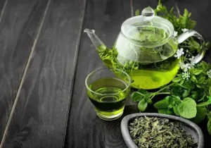 چه کسانی نباید چای سبز بخورند؟