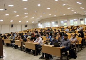 کلاس های تحصیلات تکمیلی دانشگاه تهران حضوری شد؛ کارشناسی همچنان مجازی