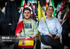 کلاله در شب هشتاد و نهم؛ خیابان‌ها همچنان میزبان حضور مردم