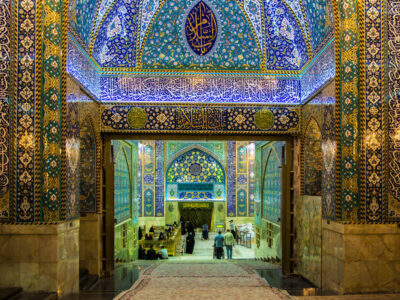 آغاز پویش ملی هدیه یک کاشی از حرم امام حسین(ع) به رهبر شهید